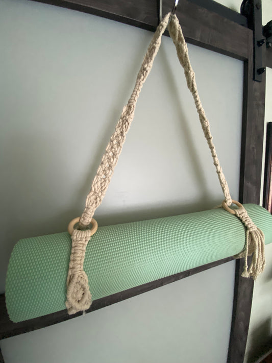 Yoga mat strap/carrier